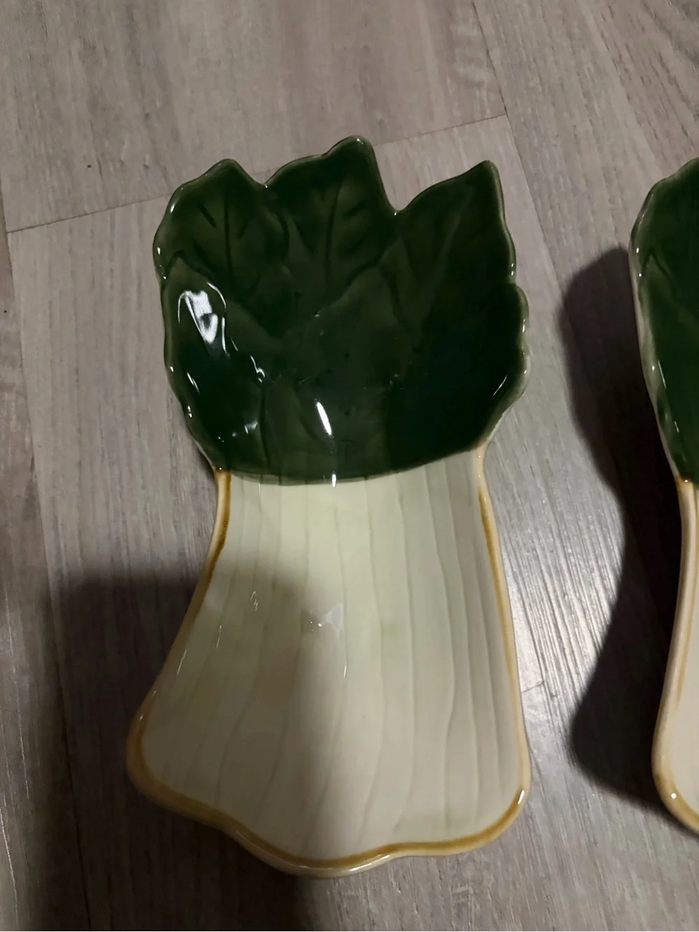 Green and Cream Leaf Ceramic Snack Dishes - Set of 2